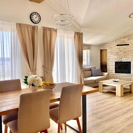 Golden Apartments ซาบอริซ ภายนอก รูปภาพ