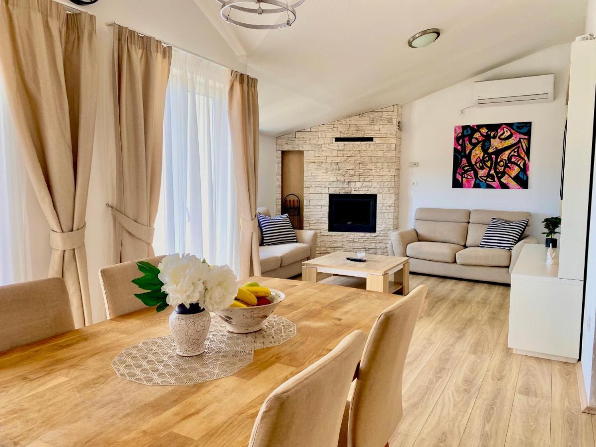 Golden Apartments ซาบอริซ ภายนอก รูปภาพ