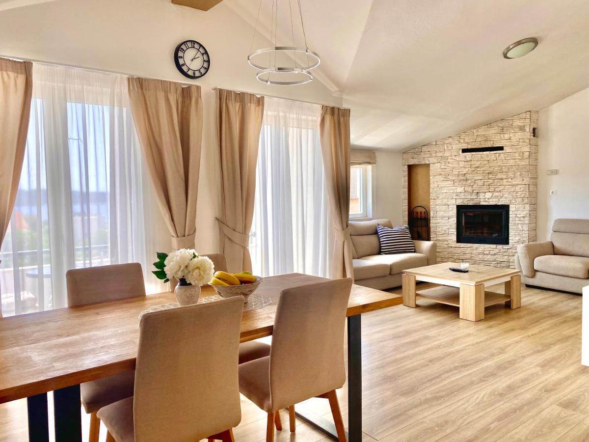 Golden Apartments ซาบอริซ ภายนอก รูปภาพ